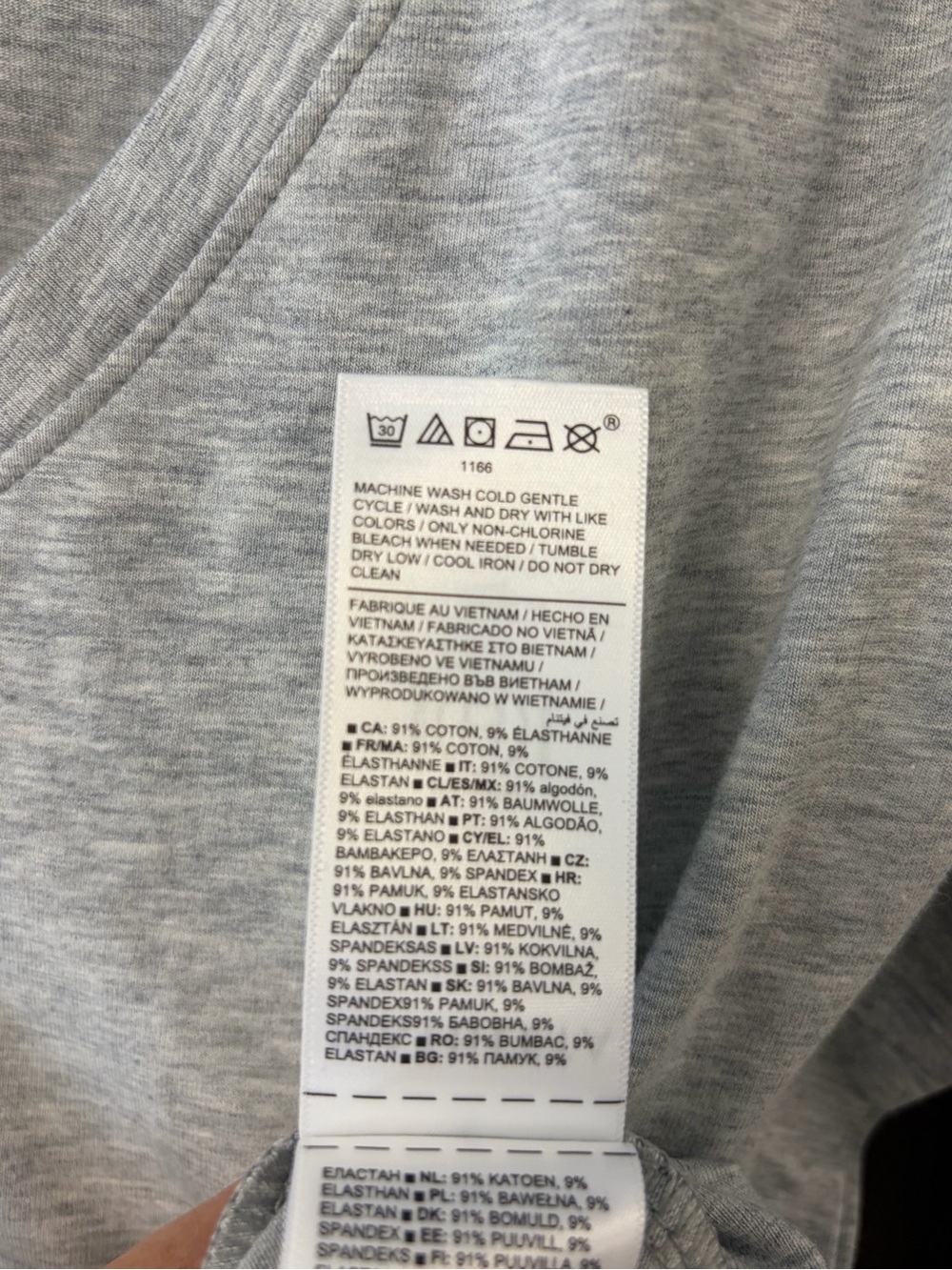 Essential V-Neck Long Sleeve Lightweight Cotton Top Heather Grey Size Small NWT - Picture 9 of 9